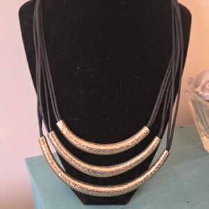 Elegant Black and Gold Metal Necklace